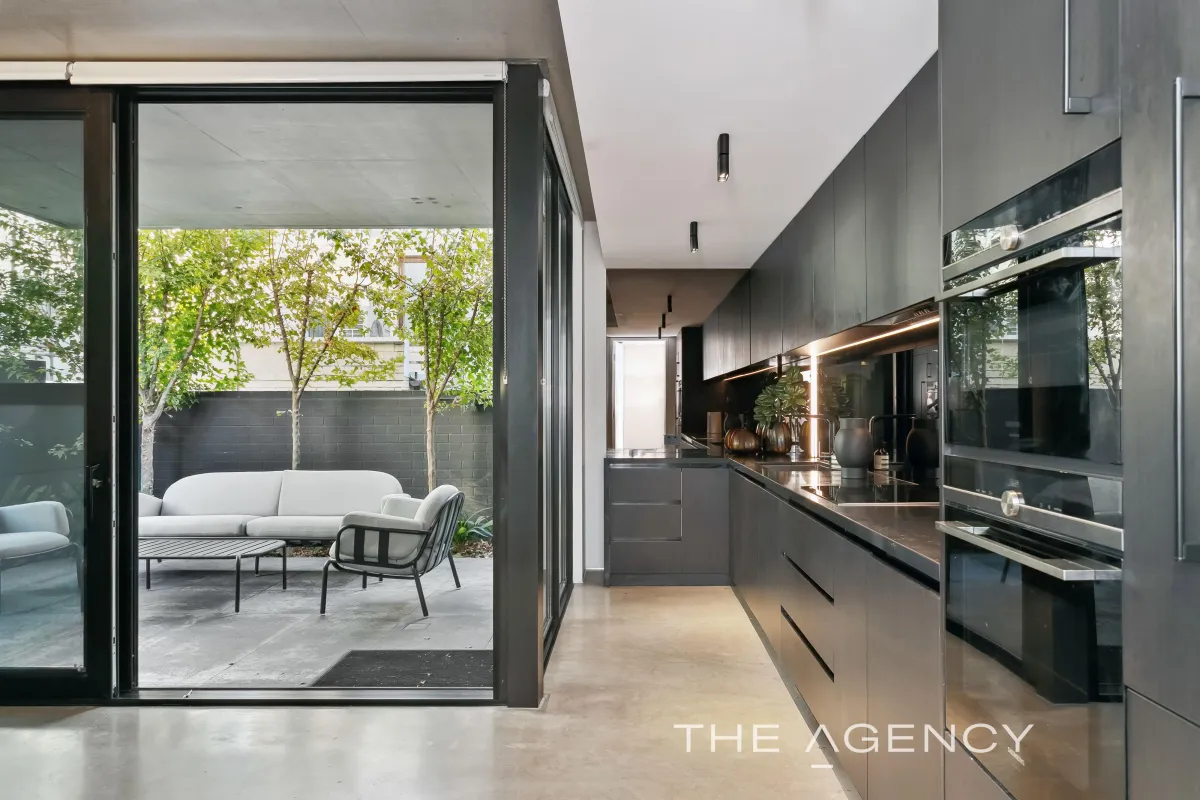 1b Geraldine Street Cottesloe WA 6011