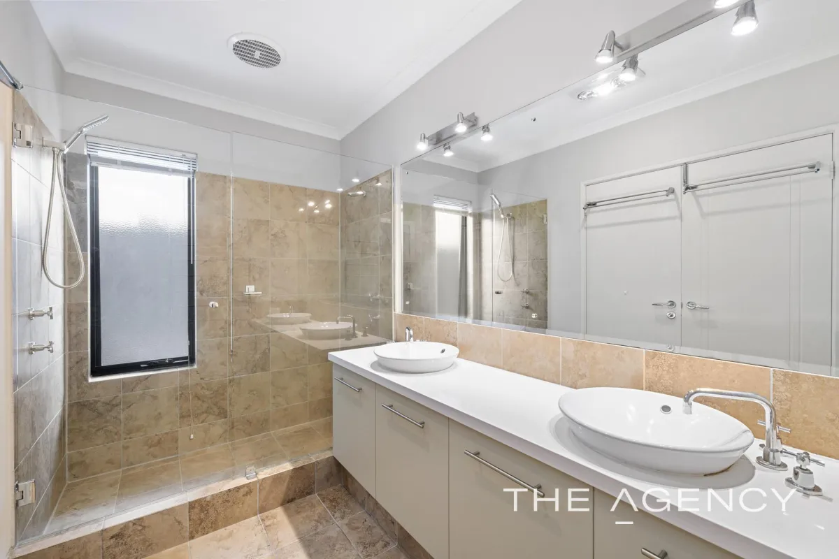 8 Chipperfield Court Mosman Park WA 6012