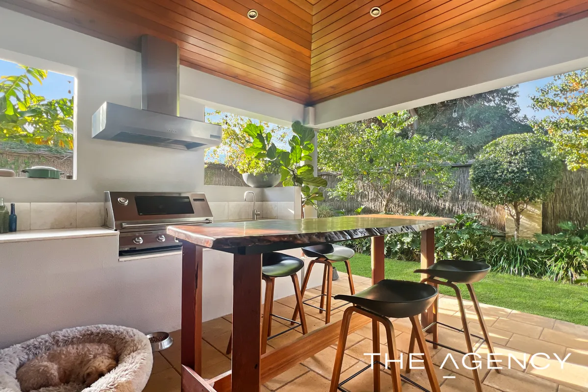 8 Chipperfield Court Mosman Park WA 6012