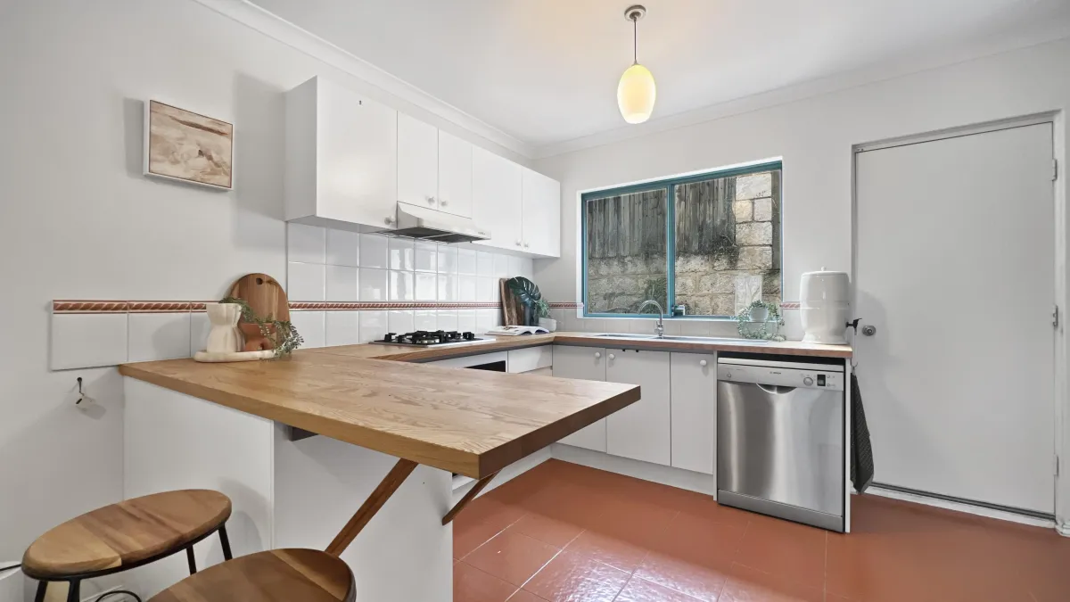 19-44 Harvey Street Mosman Park Front