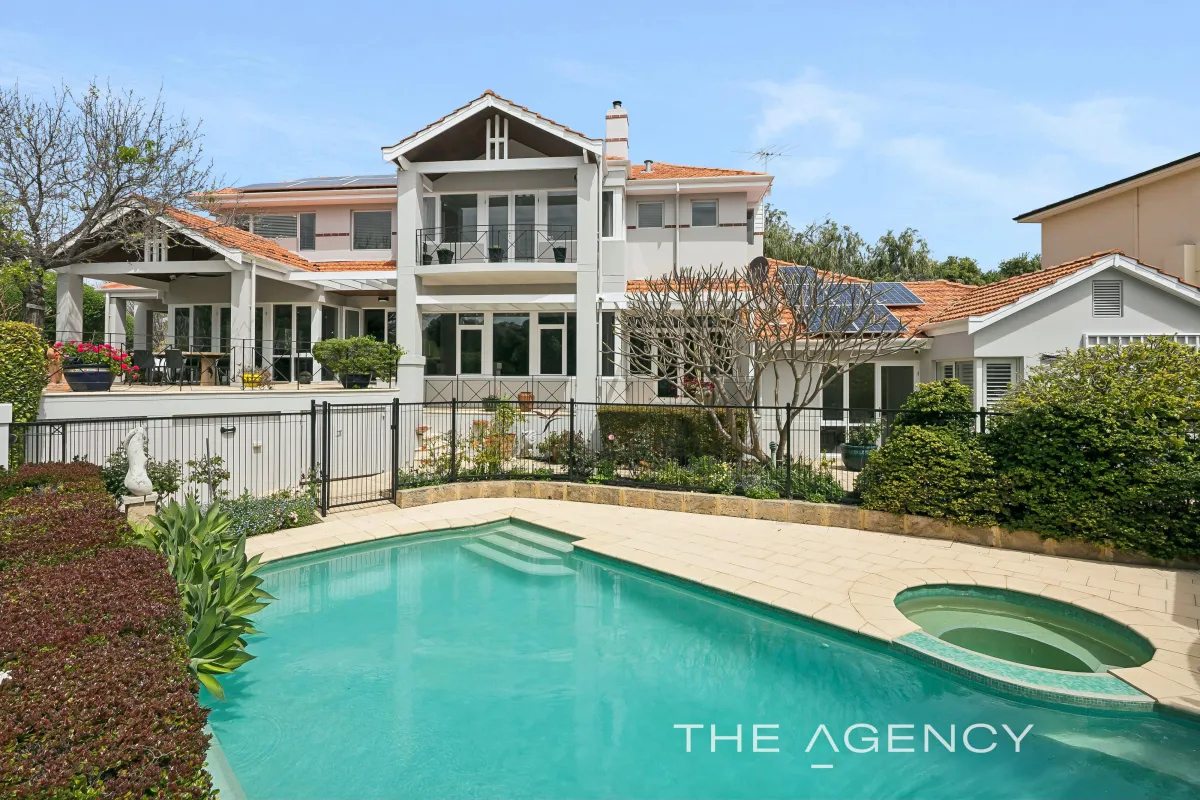 2 Odern Crescent Swanbourne WA 6010 Front