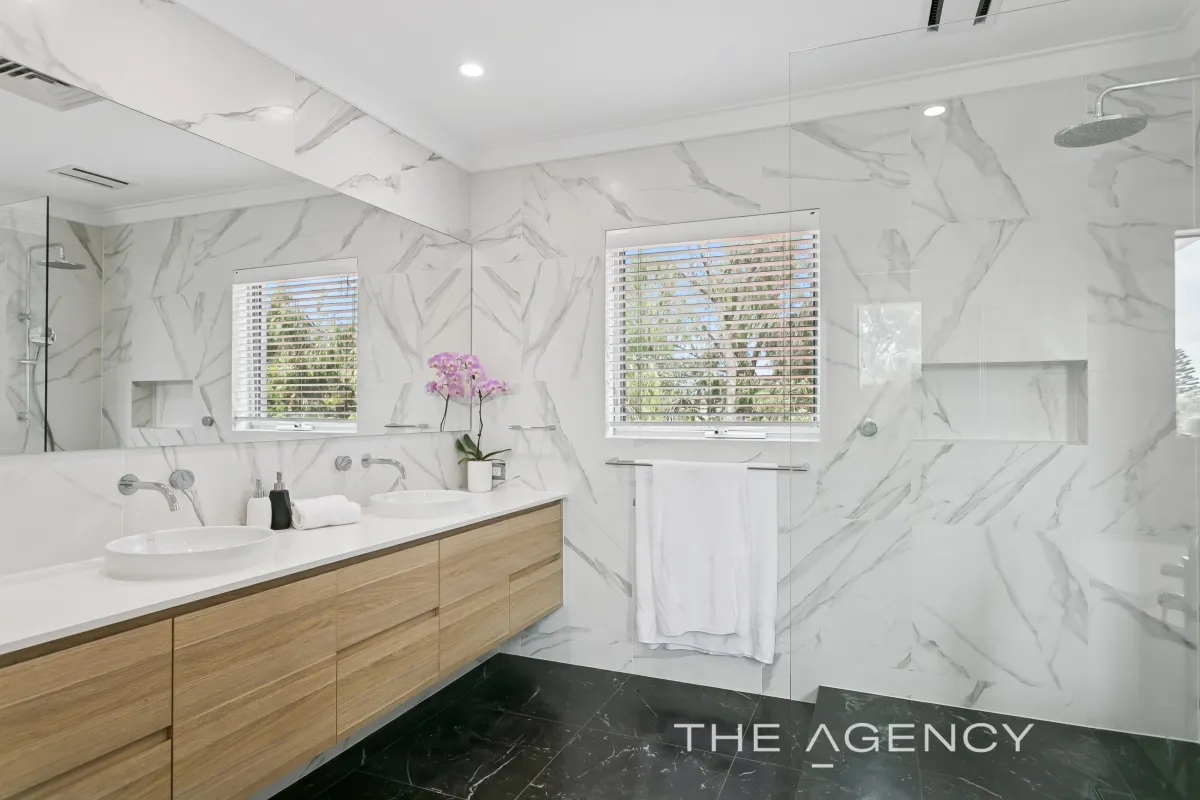 2 Odern Crescent Swanbourne WA 6010 Front