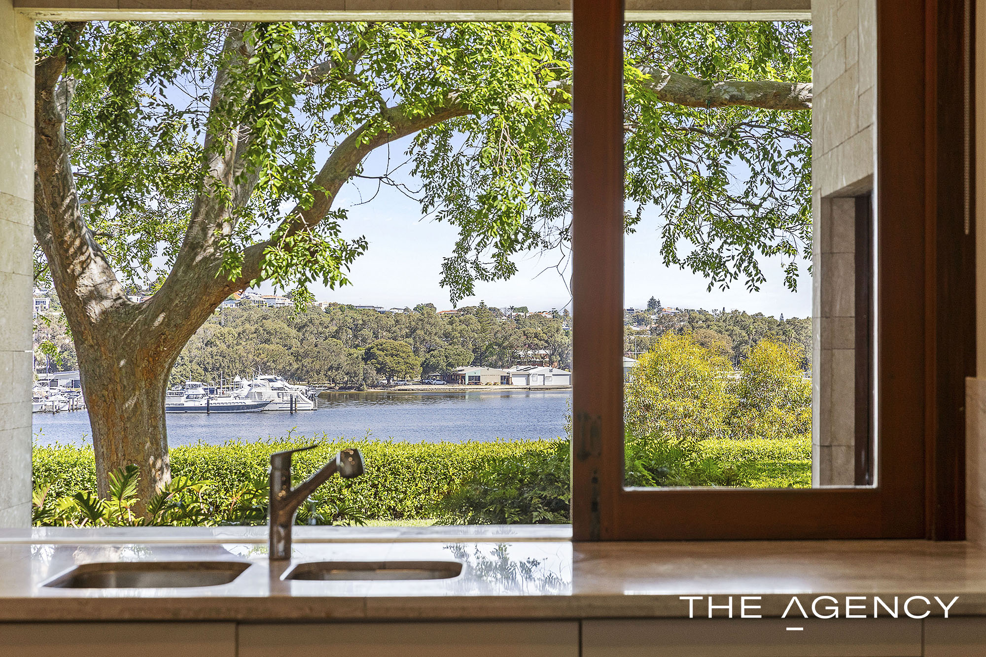 22 Hutchinson Avenue Mosman Park