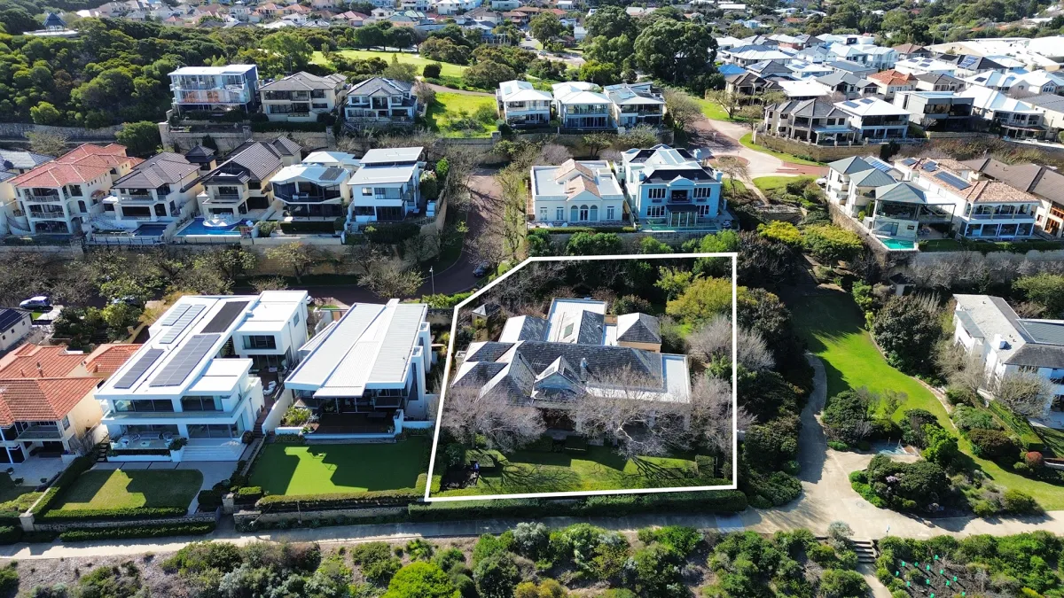 22 Hutchinson Avenue Mosman Park