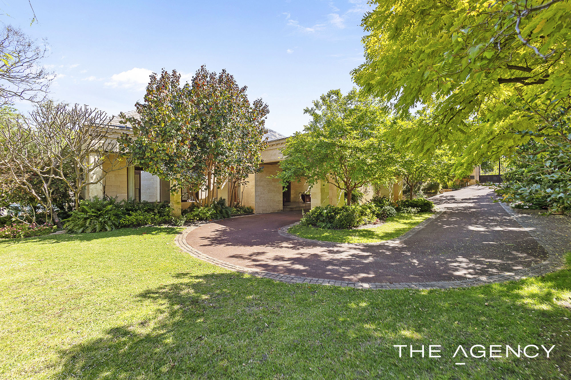 22 Hutchinson Avenue Mosman Park