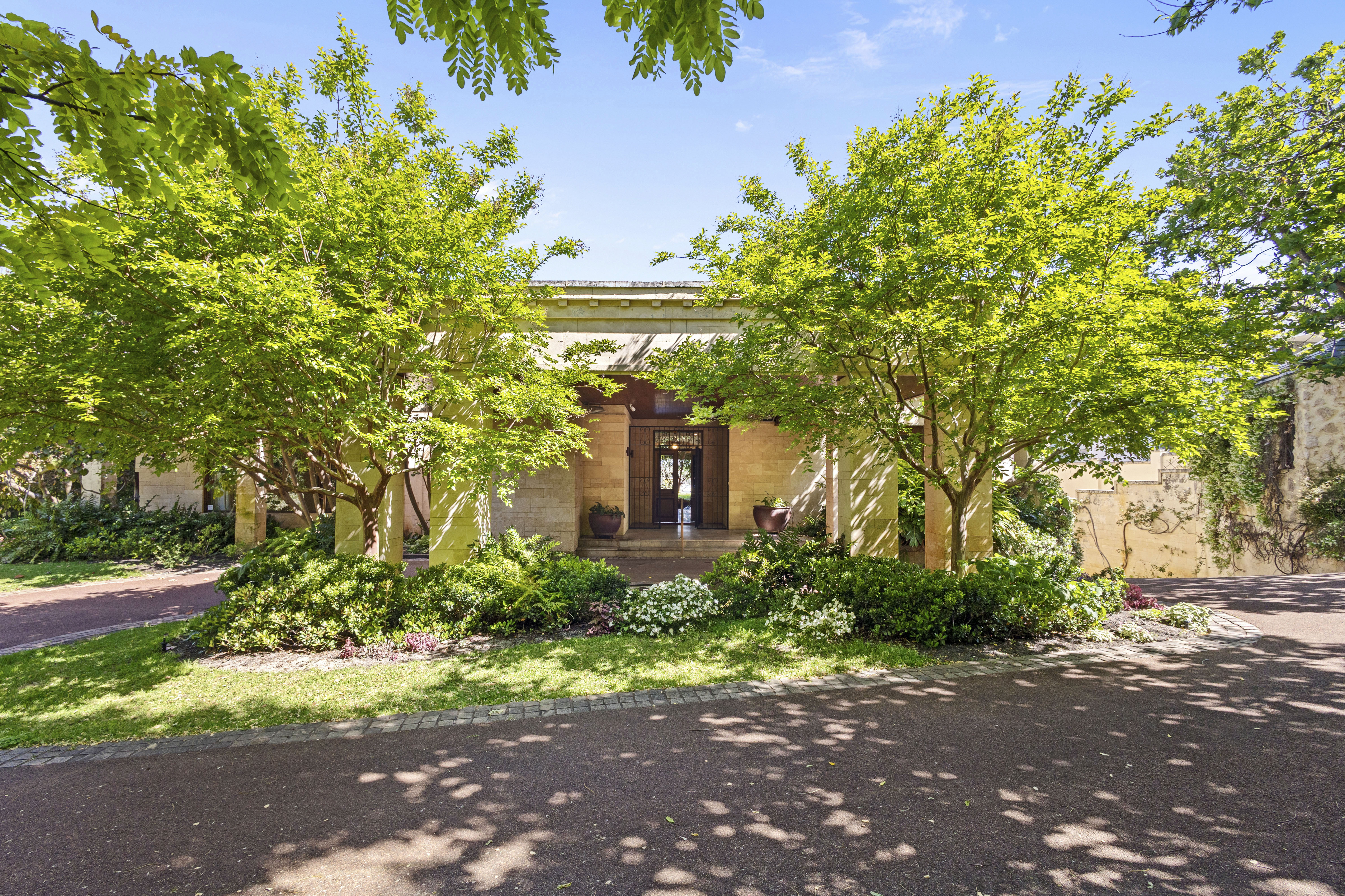 22 Hutchinson Avenue Mosman Park