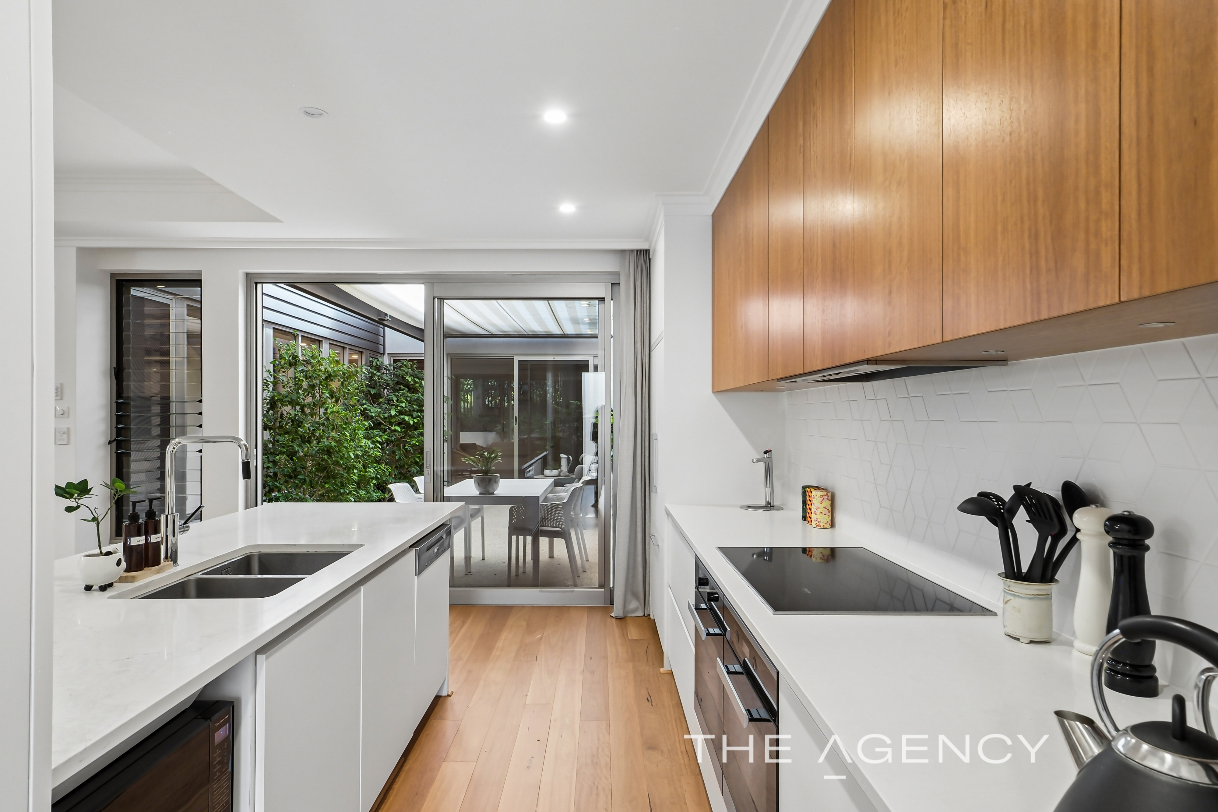 22 Reeve St Swanbourne WA 6010