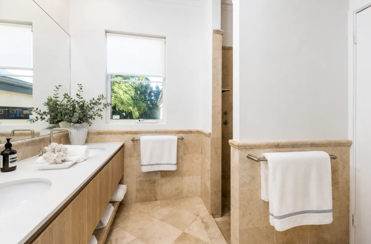 22 Reeve St Swanbourne WA 6010