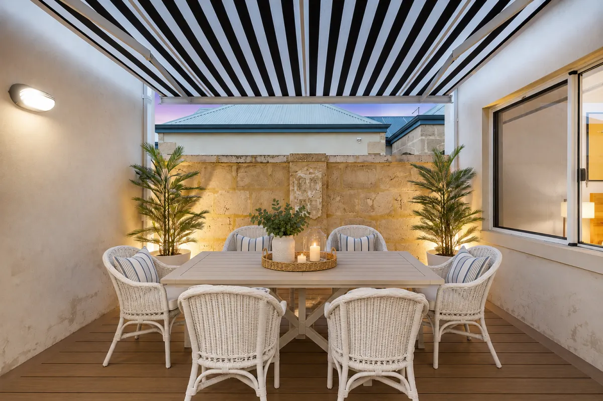 22 Reeve St Swanbourne WA 6010