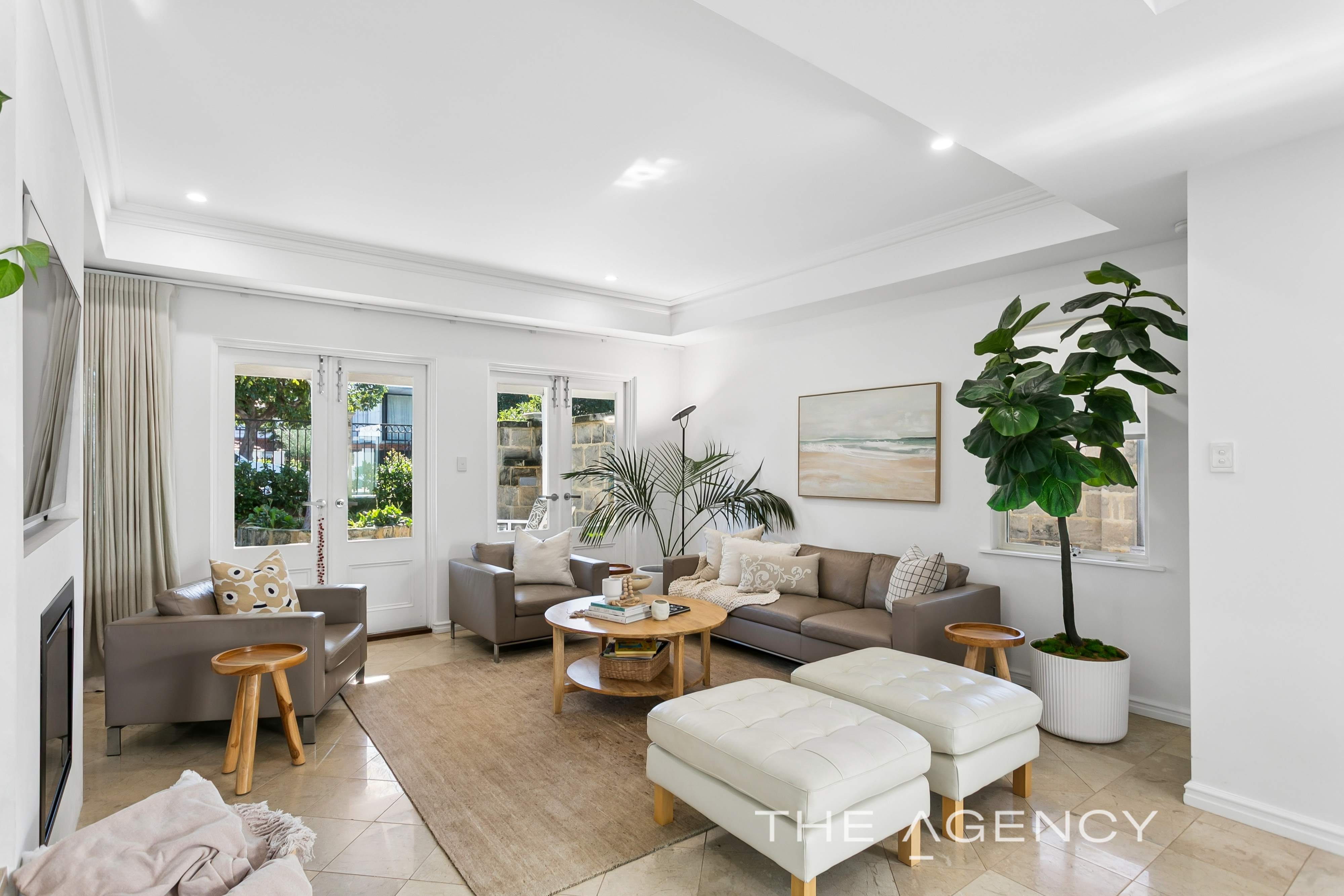 18 Swan St Mosman Park WA 6012