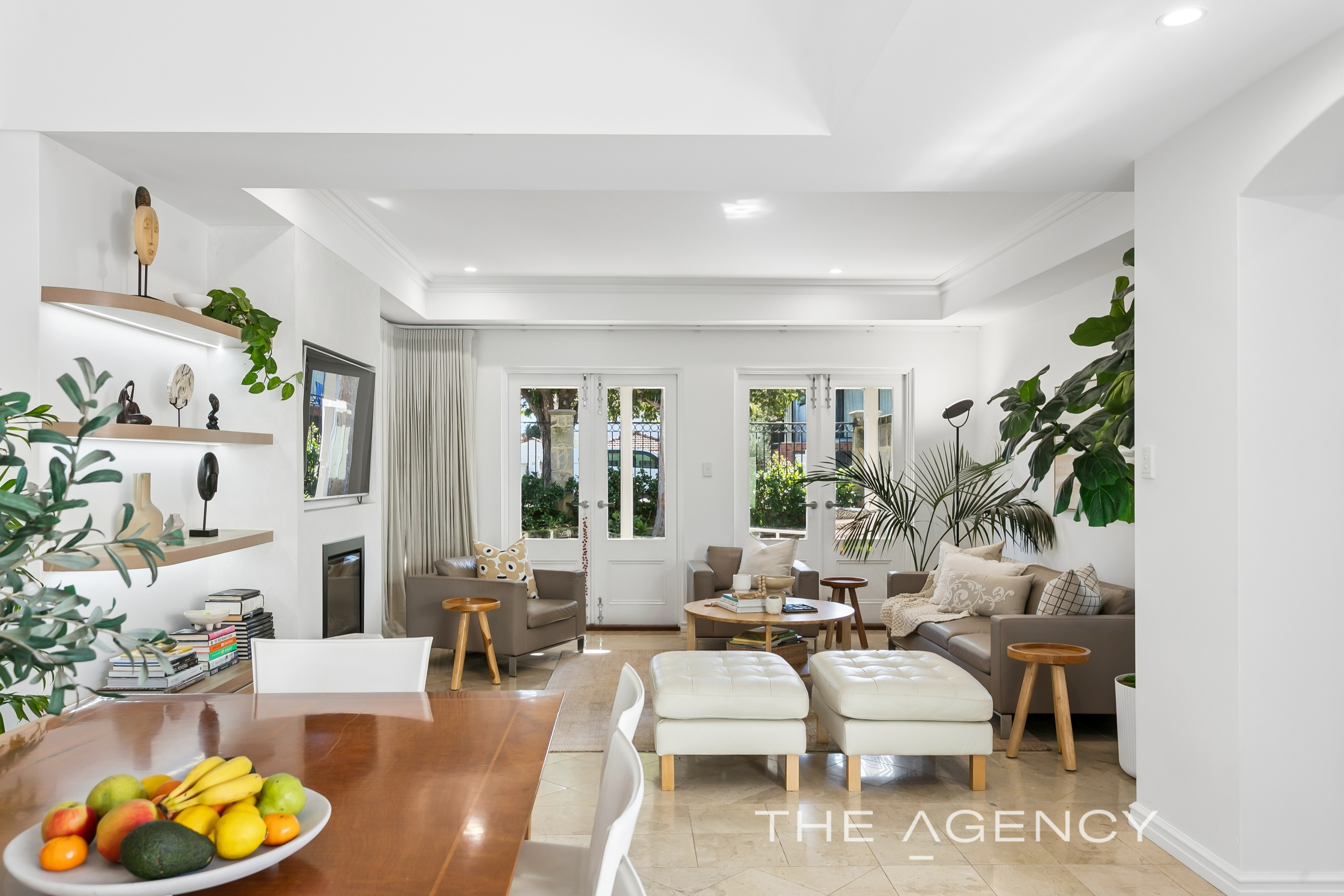 18 Swan St Mosman Park WA 6012