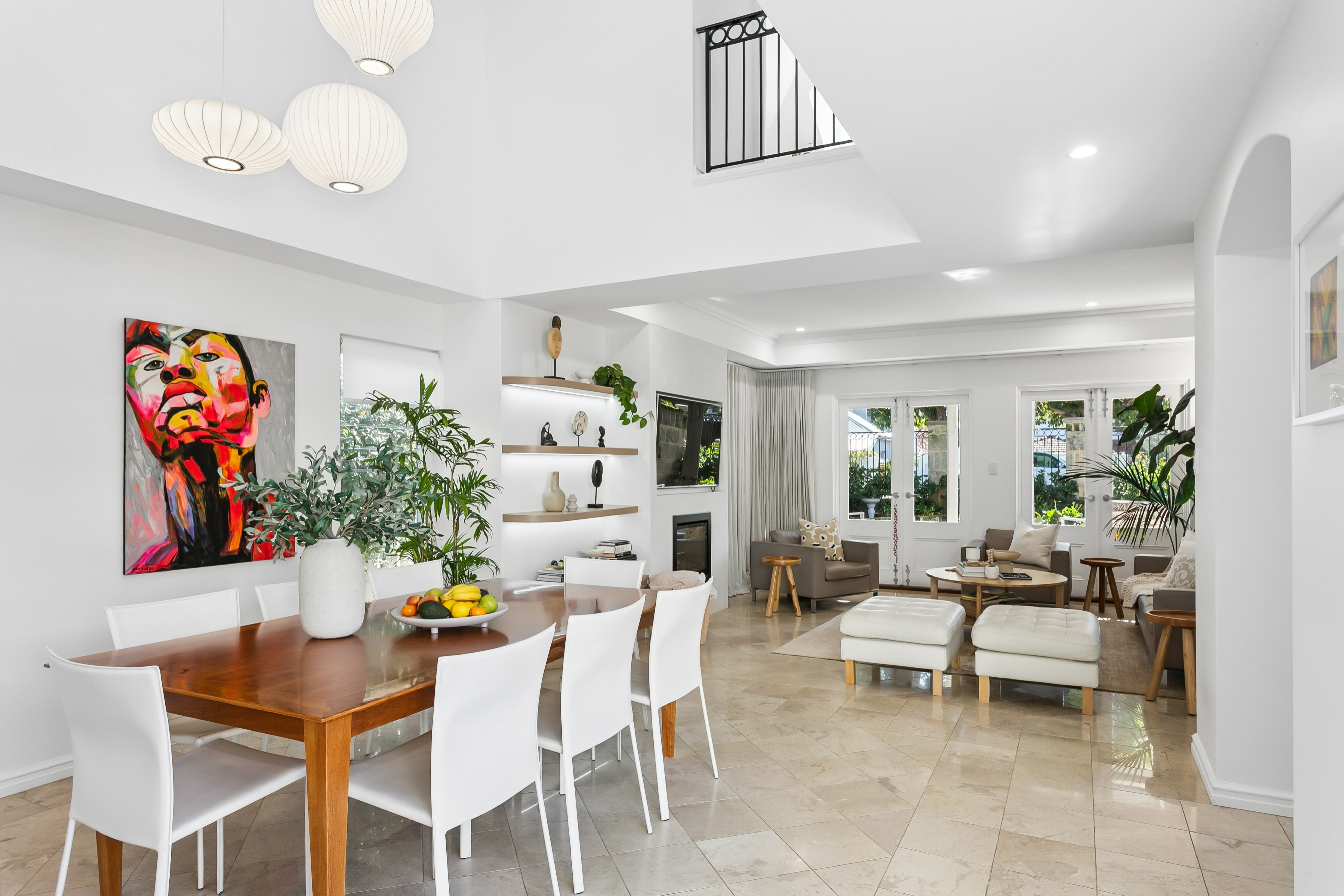18 Swan St Mosman Park WA 6012