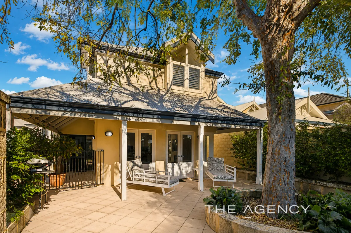 18 Swan St Mosman Park WA 6012