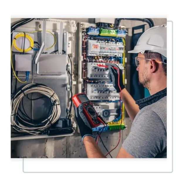 Servicios profesionales en instalaciones y mantenimiento eléctrico