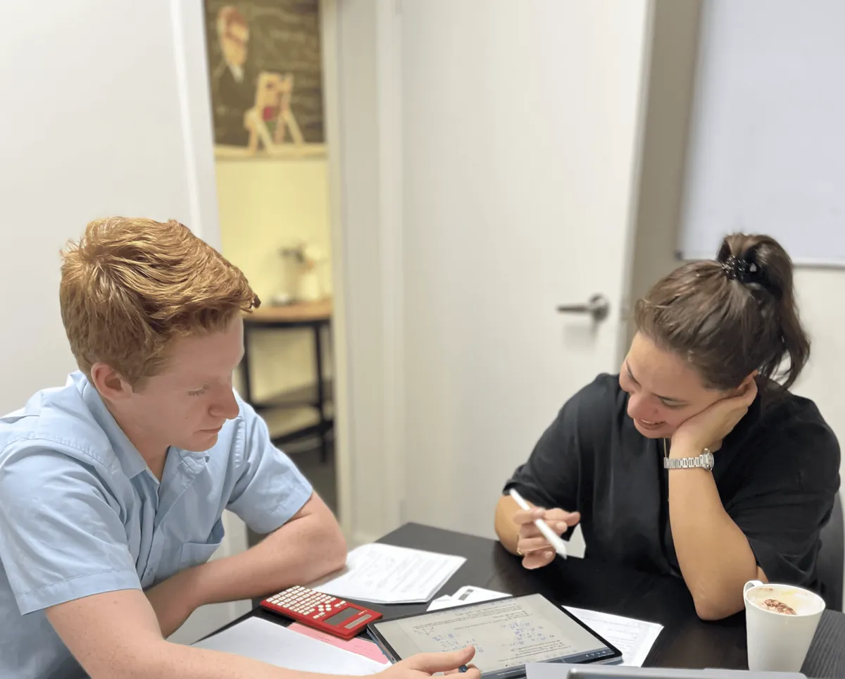 Why Real Teachers Make Better Tutors