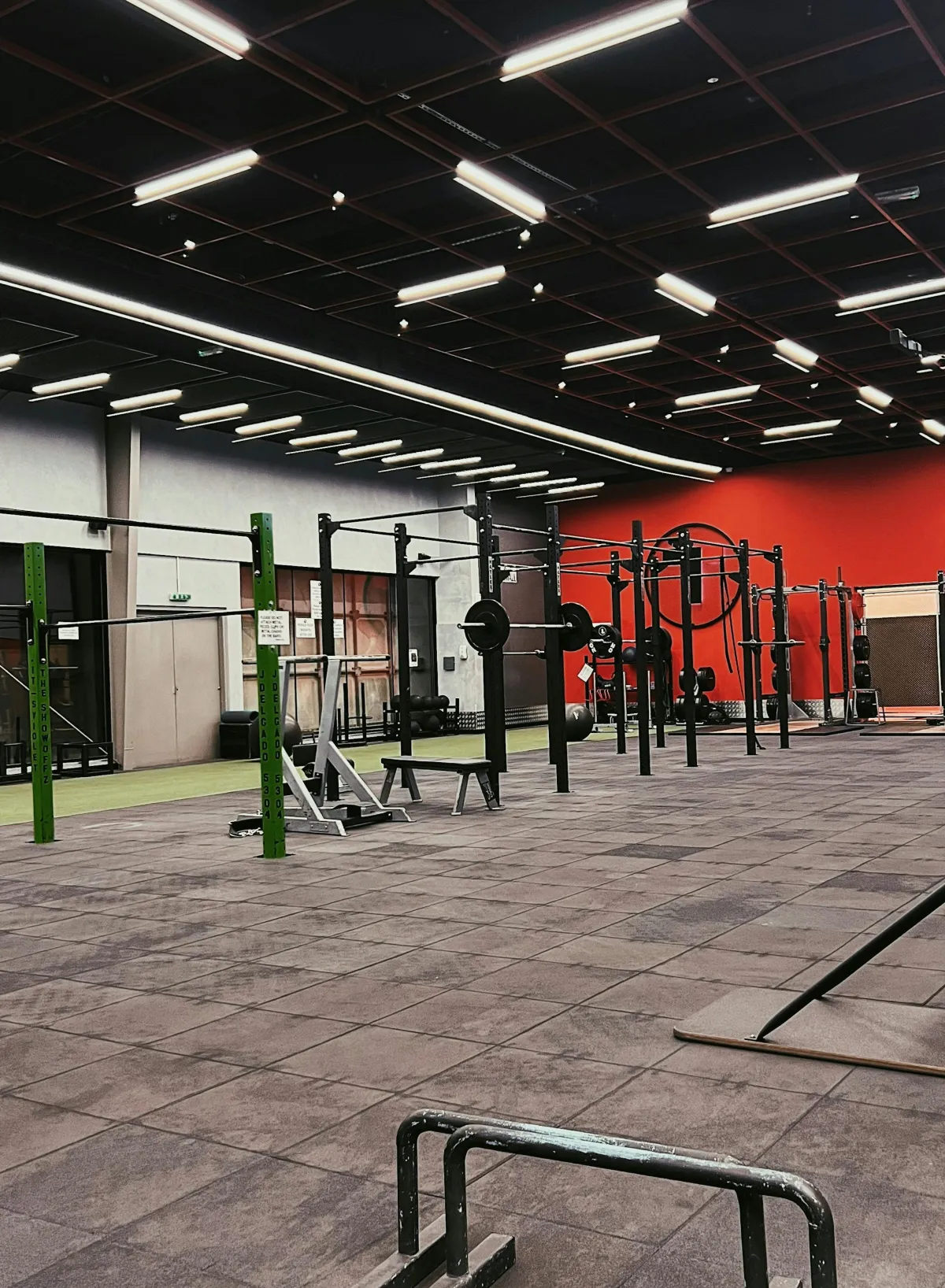 gym cleaning services