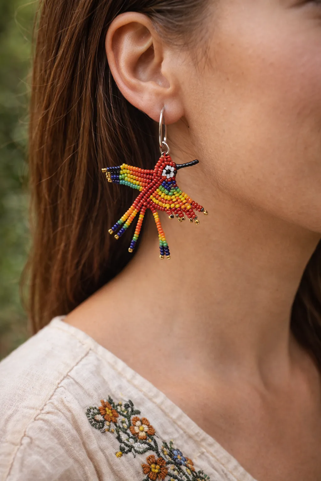 Proceso artesanal de tejido y acabados