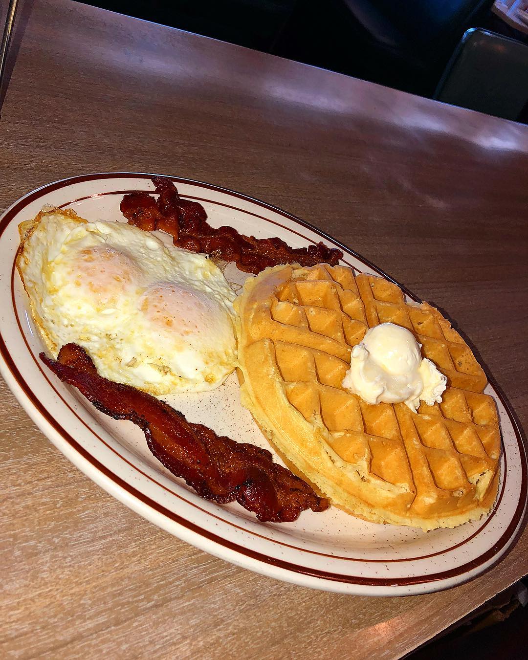 Waffles, eggs and bacon