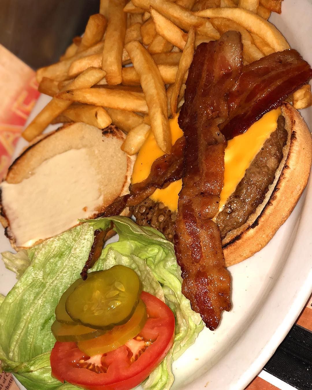Bacon Cheeseburger