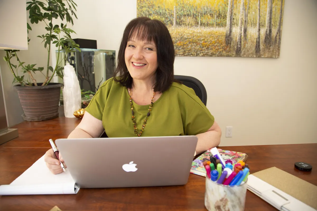 Amy Wenslow, AI Trainer