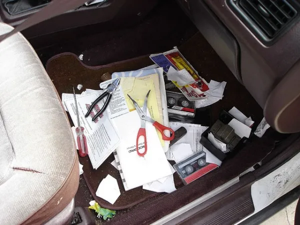 A messy car is a sign of a messy person.