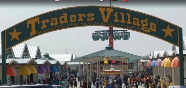 Enjoy shopping at Traders Village this winter