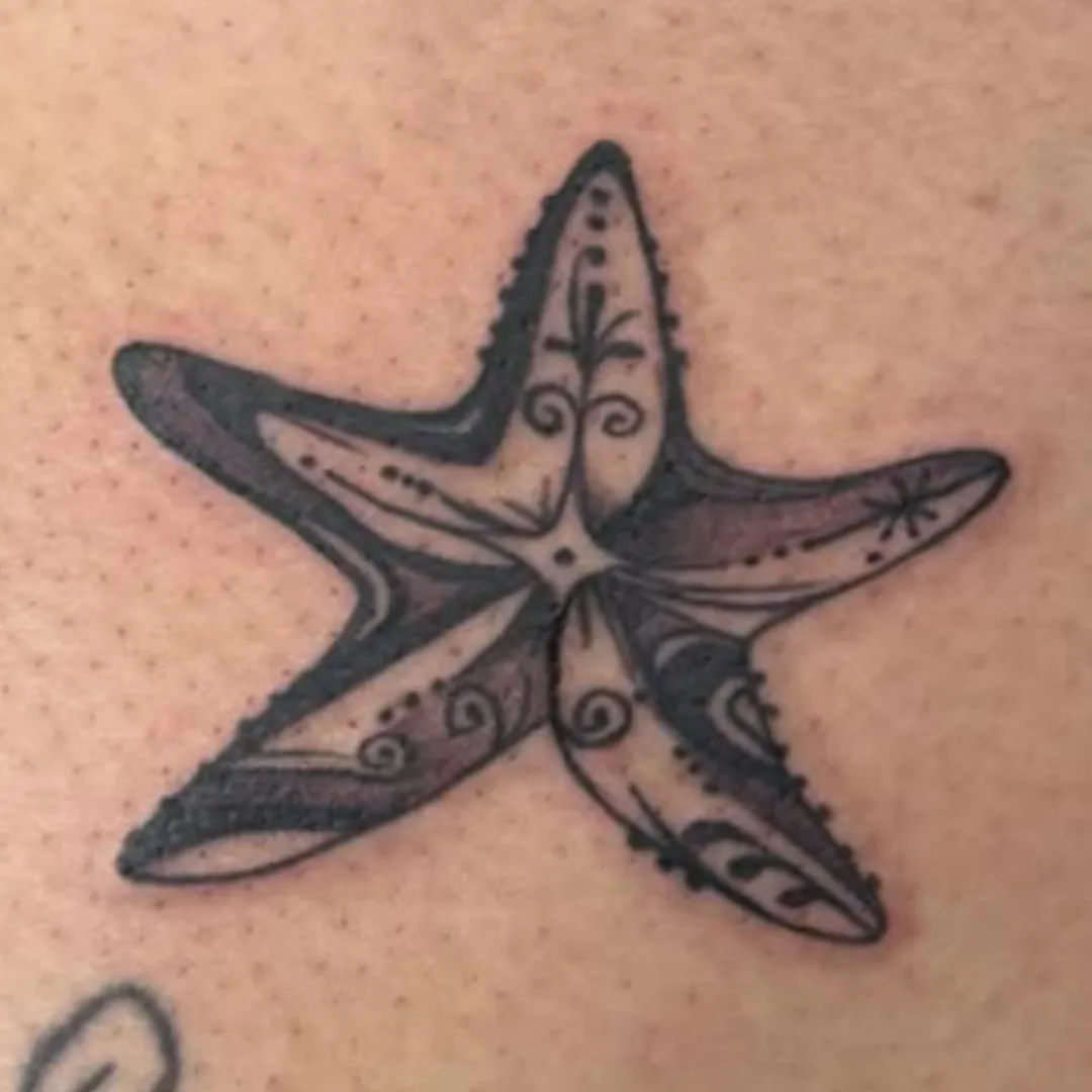 Ella tattoo artist, tattoo artist Prince Frederick MD, fine line tattoos Calvert County, soft shading tattoos Maryland, floral tattoos Prince Frederick, custom tattoos Southern Maryland, female tattoo artist Calvert County
