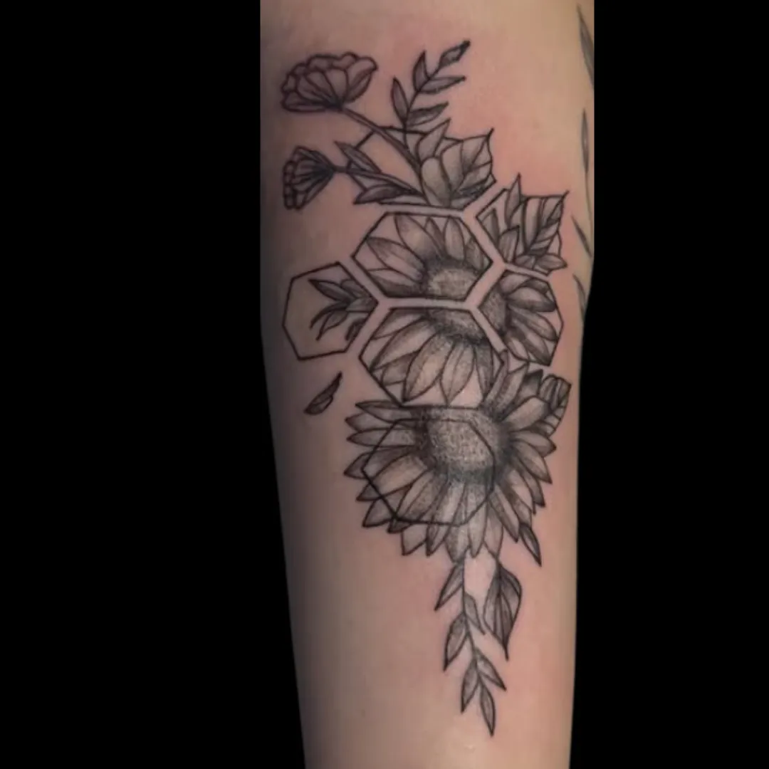Ella tattoo artist, tattoo artist Prince Frederick MD, fine line tattoos Calvert County, soft shading tattoos Maryland, floral tattoos Prince Frederick, custom tattoos Southern Maryland, female tattoo artist Calvert County
