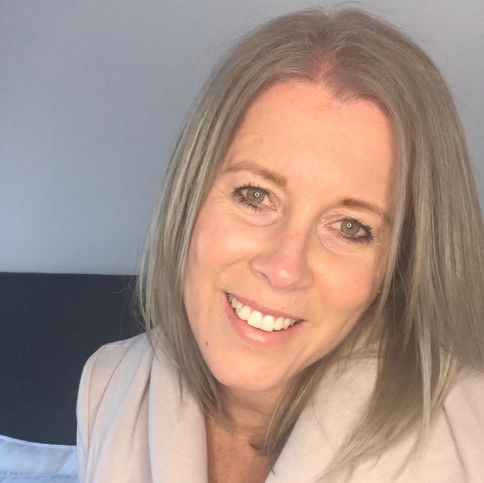 Warm portrait of Jayne, Homeopathy Practitioner
