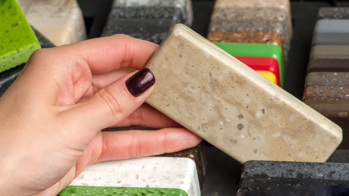 A black and white photo of a counter top