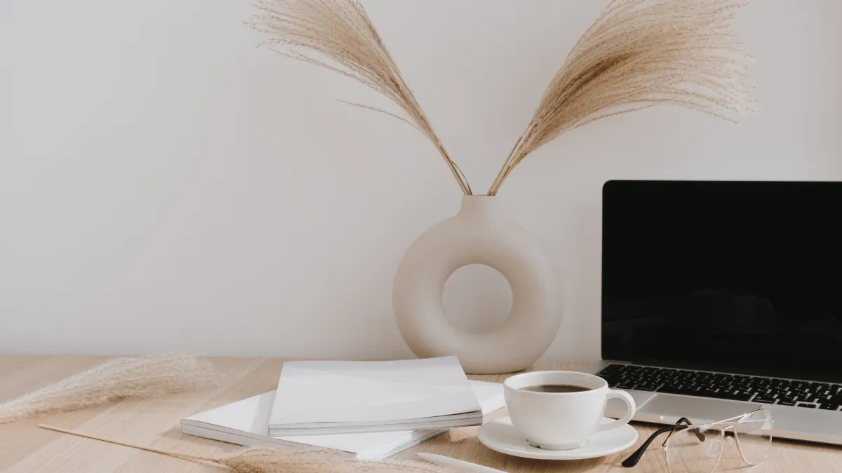 The Anatomy of a Coaching Conversation: What Happens Between Hello and Goodbye