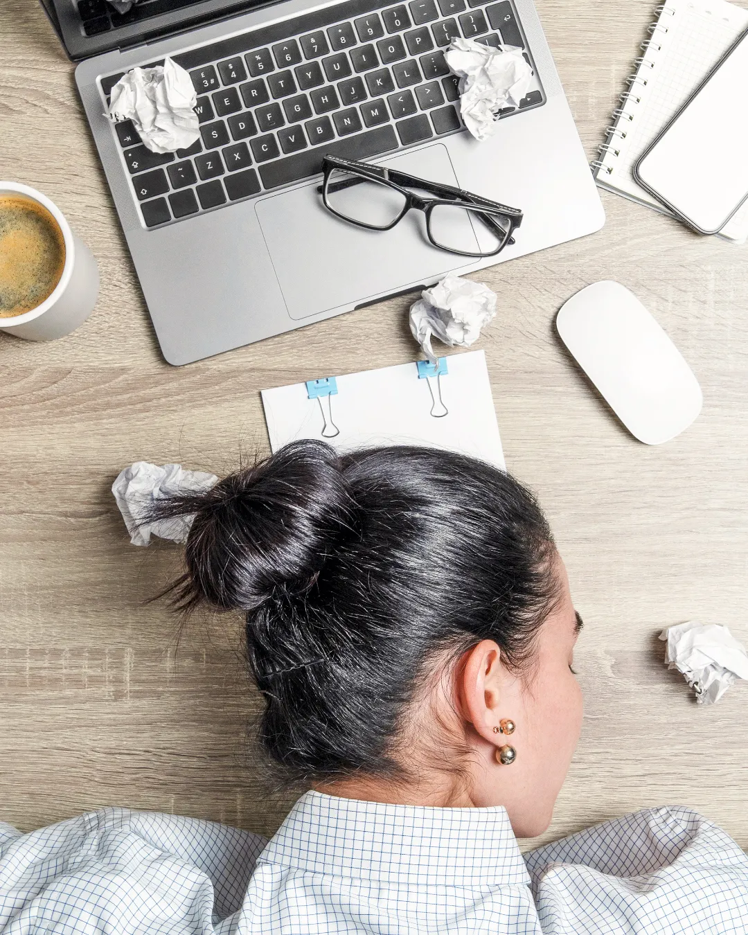 Why Chronic Illness Can Keep the Nervous System on High Alert: How long-term stress, pain, unpredictability, and exhaustion affect recovery, energy, and emotional regulation.