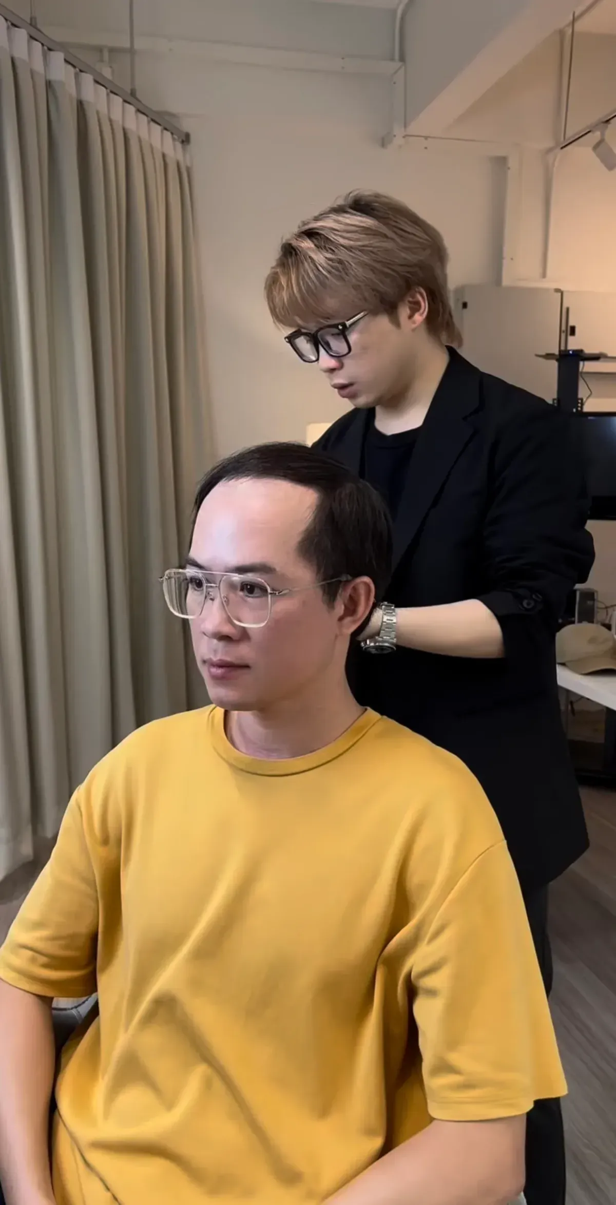 Before hair wig application for hair thinning