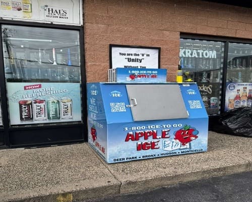 Commack Outdoor Business Signs