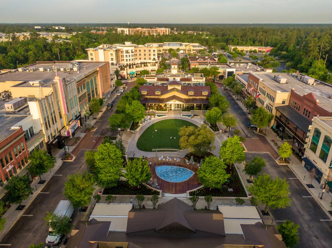 Best Neighborhoods Near The Woodlands Town Center for Home Buyers