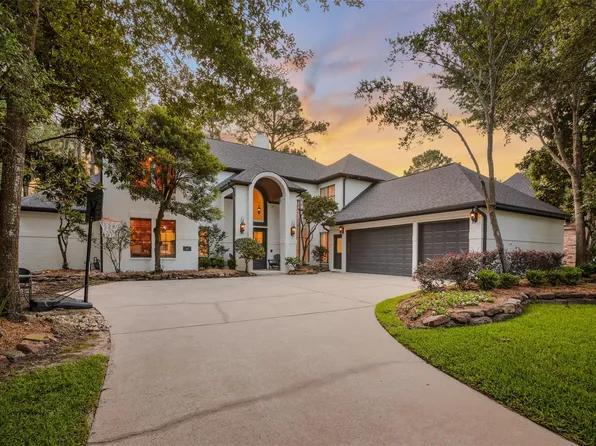 The Woodlands Homes With Three-Car Garages: What Buyers Should Know