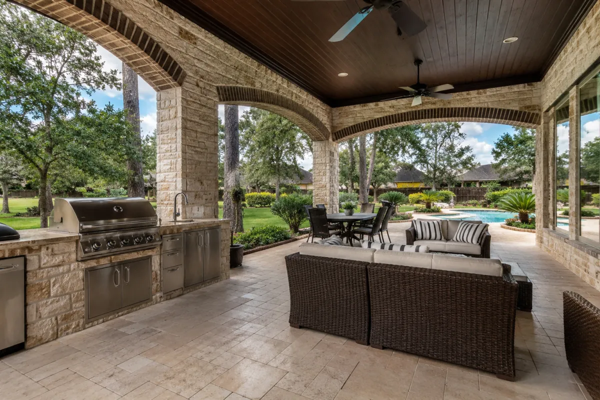 Spring TX Homes With Outdoor Kitchens: The Complete Buyer's Guide (2026)