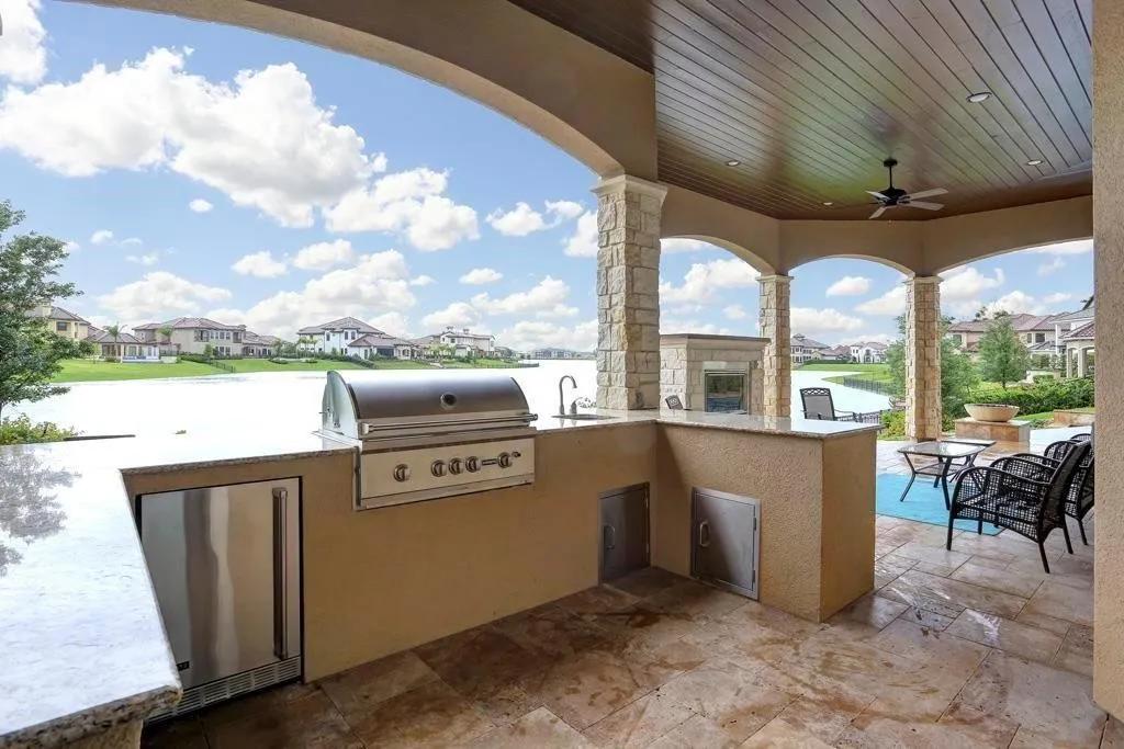 Lake Conroe Homes With Outdoor Kitchens: A Complete Buyer's Guide (2026)