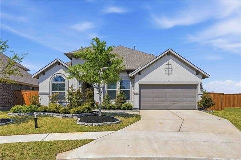 Greenbelt Homes vs. Interior Lots in Cypress TX: Which Homesite Is Better? (2026 Buyer's Guide)