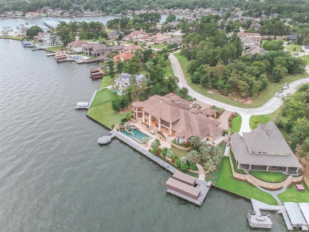 Waterfront Homes vs. Interior Neighborhood Homes Around Lake Conroe: Which Is Right for You? (2026 Guide)