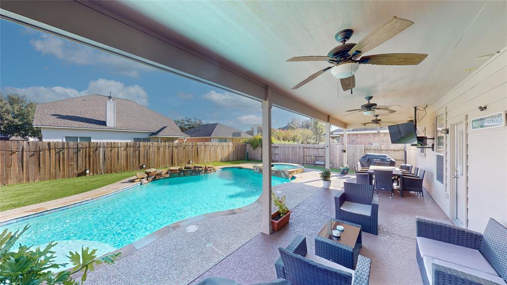 Homes With Backyard Entertaining Spaces in Cypress TX: Outdoor Living Buyers Remember