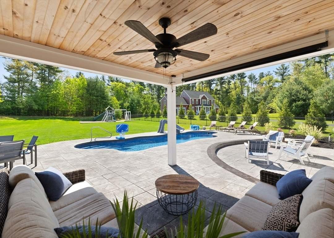 Pool Homes in Cypress TX: What Buyers Should Know Before Buying