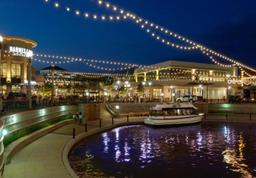 A Local Guide to The Woodlands Waterway (2026 Guide)
