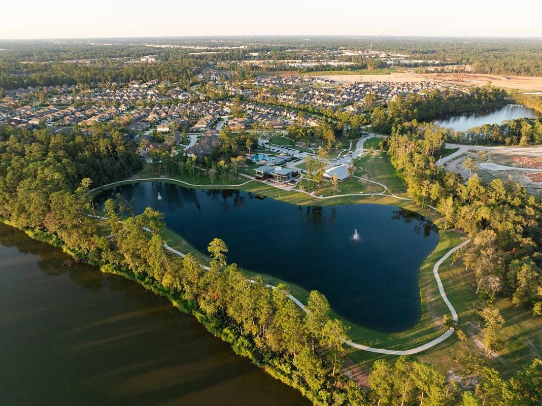 A Guide to Fishing and Lakes in Woodforest, TX (2026 Guide)