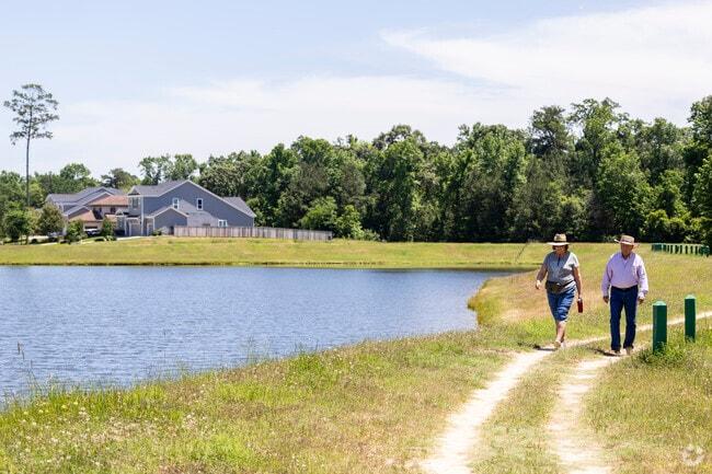 A Pet Owner's Guide to Lake Conroe, TX (2026 Guide)