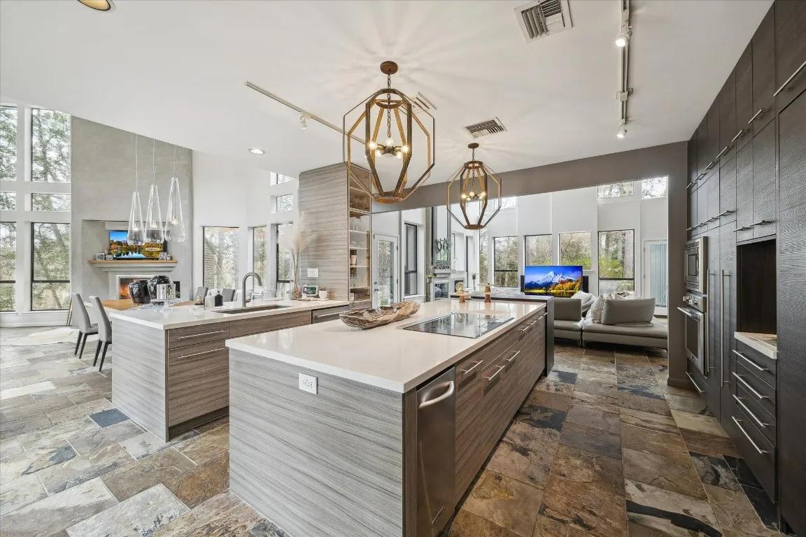 How to Price Your Home to Sell in The Woodlands Without Leaving Money on the Table