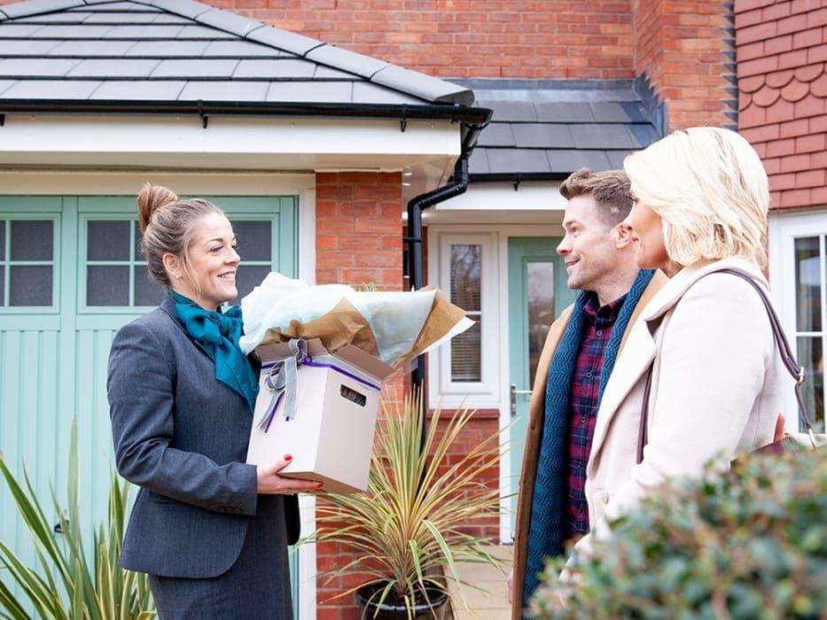 Relocating to a Luxury Home in Spring: The Complete 2026 Guide