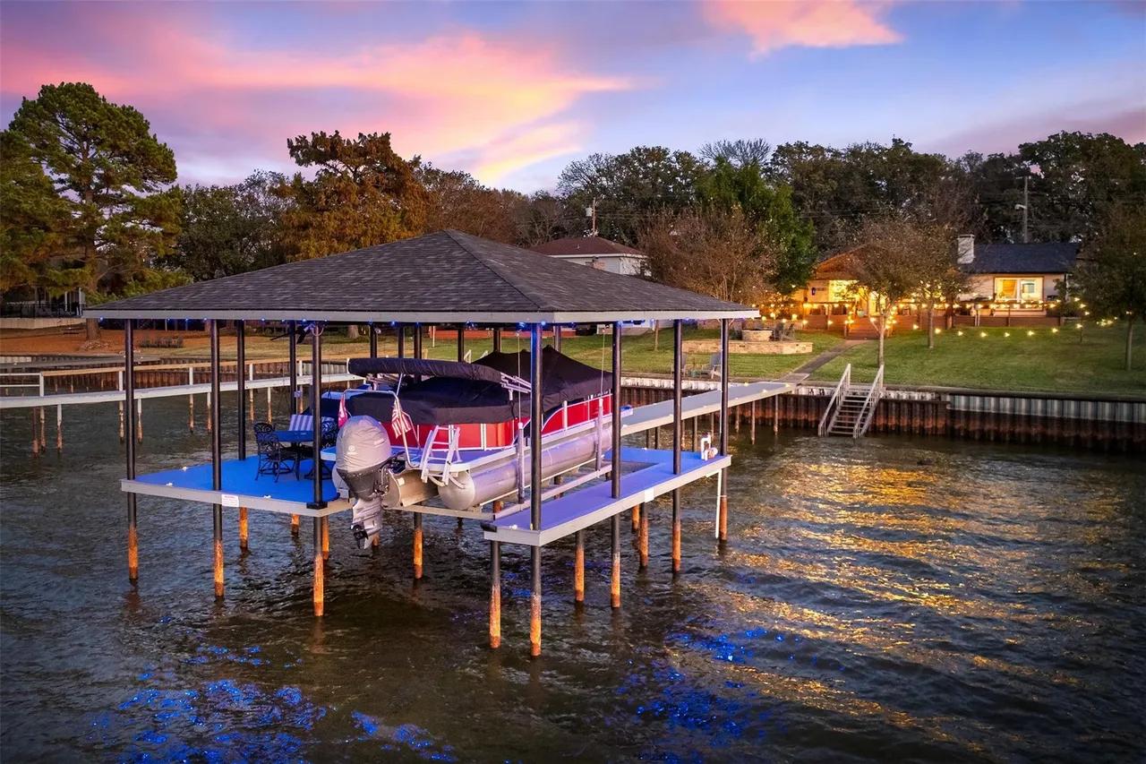 You're Not Just Selling a Lake House—You're Selling the Lifestyle Buyers Dream About