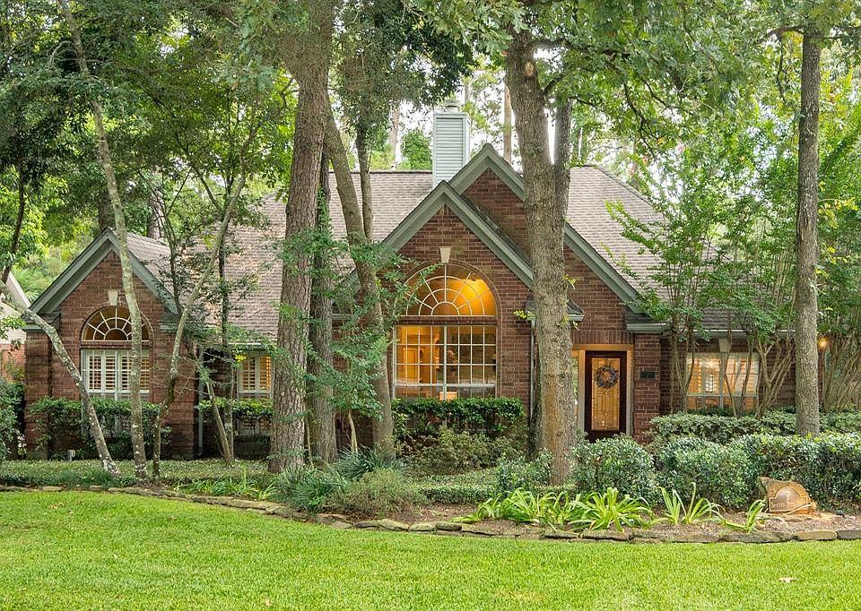 Your Woodlands Roof Isn't Leaking—So Why Does the Buyer Want It Replaced?