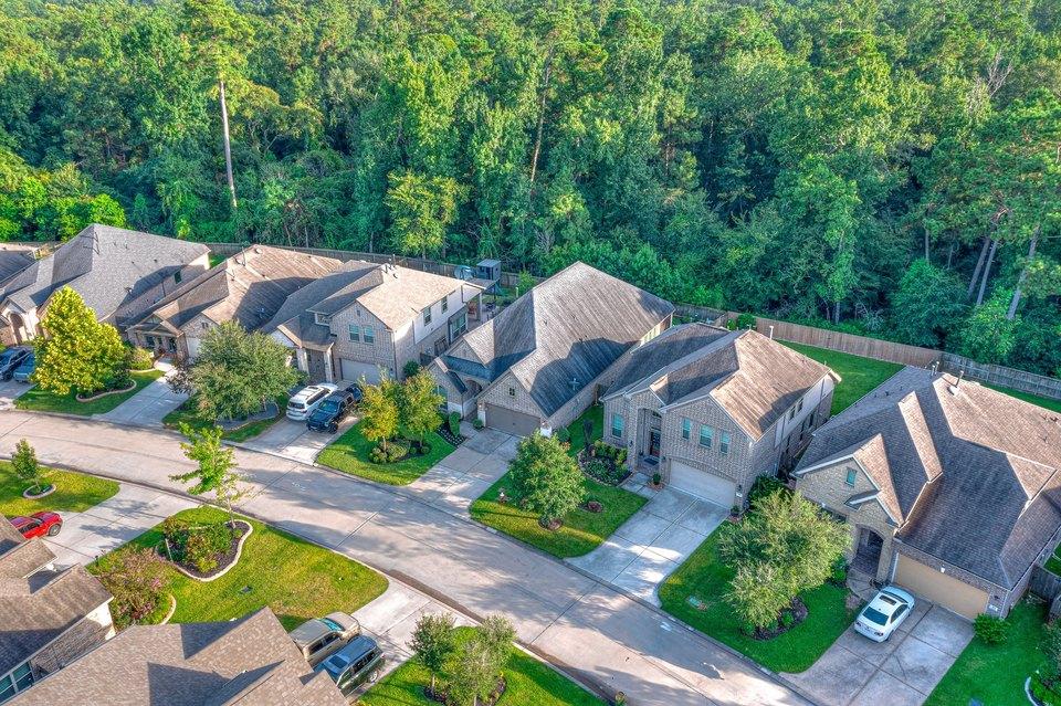 Moving to Woodforest? Don't Compare a Builder's Base Price to a Finished Resale Home